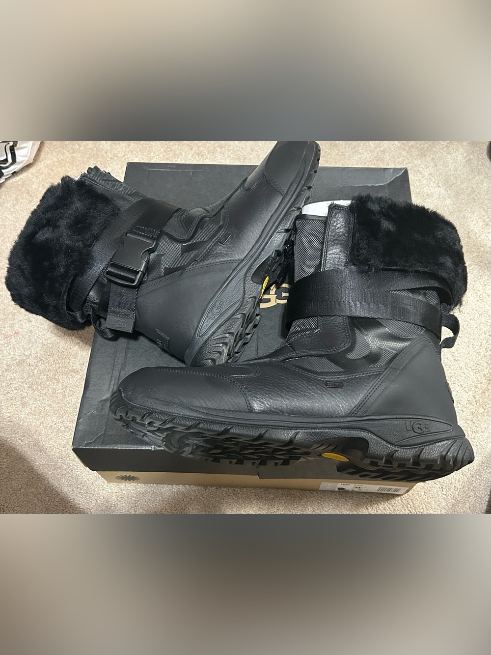 UGGs Men's Tahoe Black Rated To Watwrproof Boots